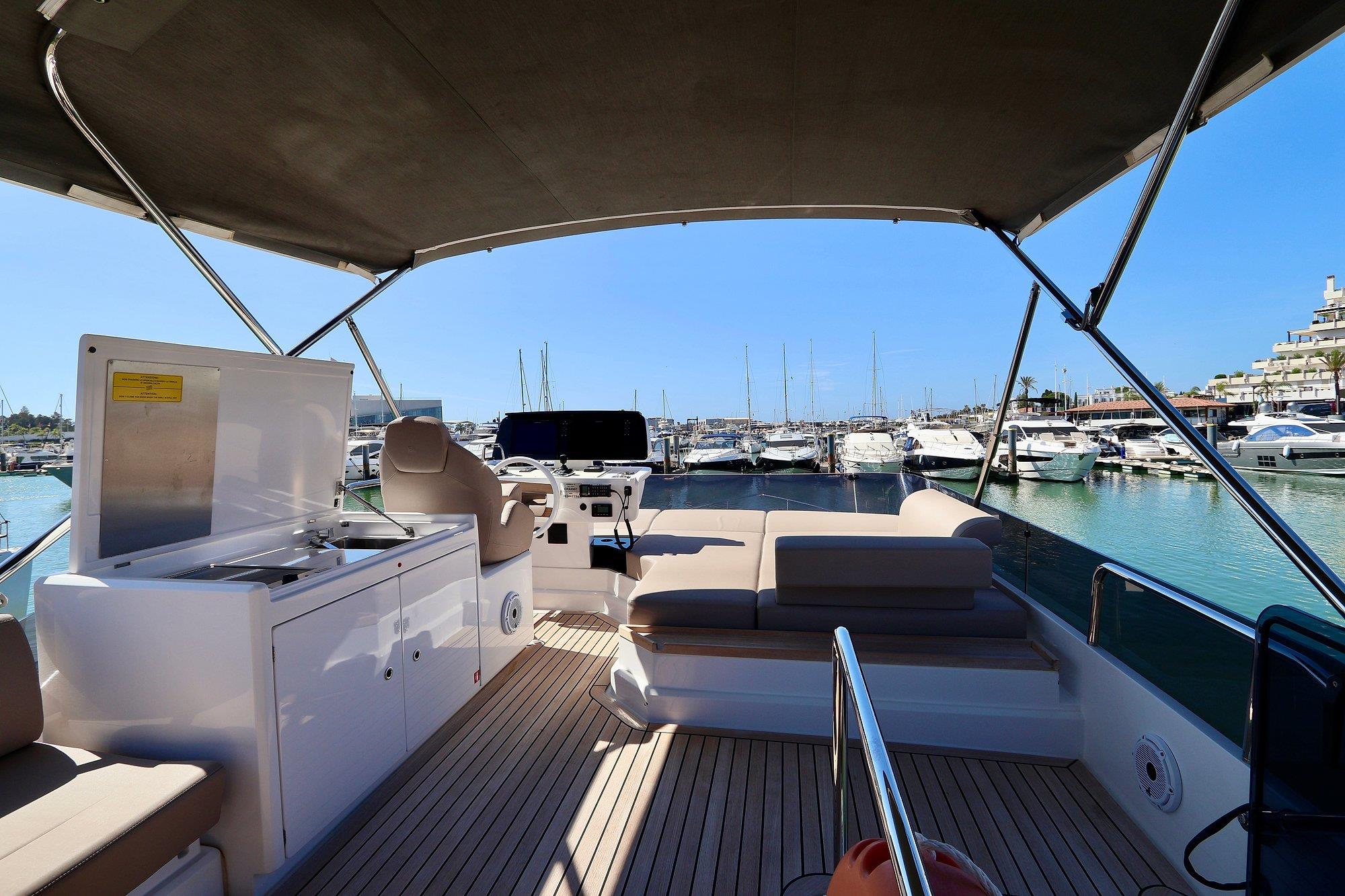 2023 FERRETTI YACHTS 500 